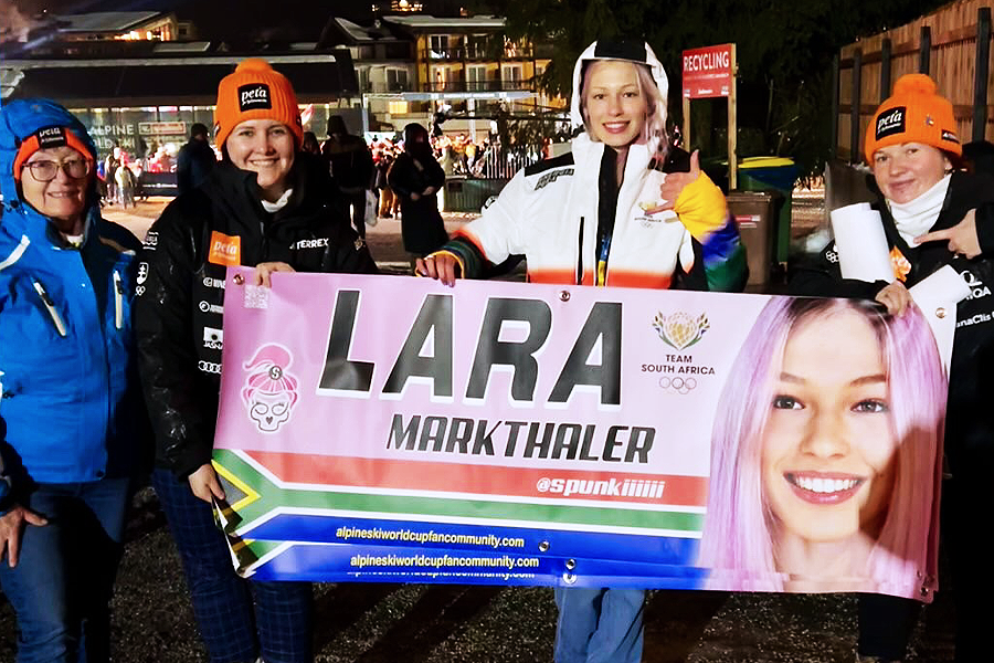 Lara at Saalbach 2025 with Petra's fanclub